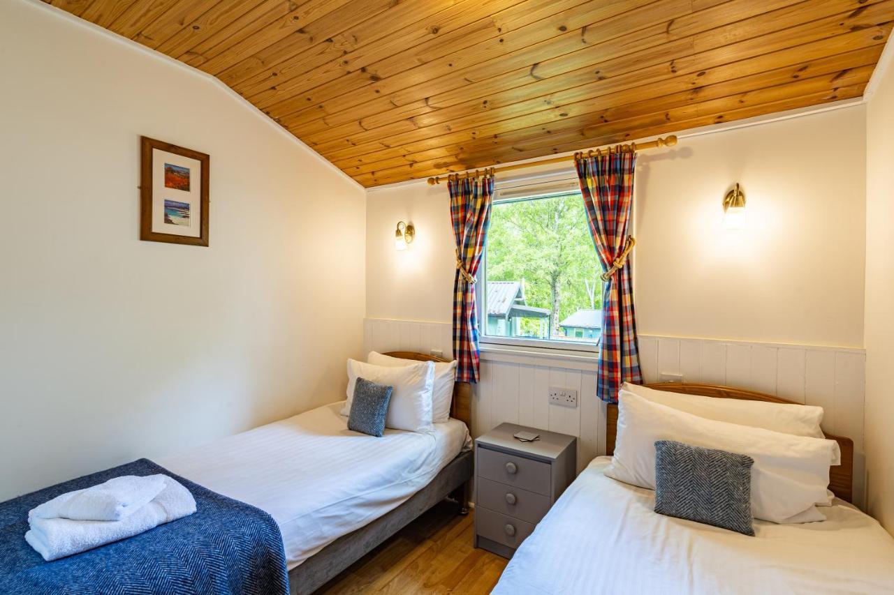 Heather Lodge 10 With Hot Tub Belladrum Eksteriør bilde